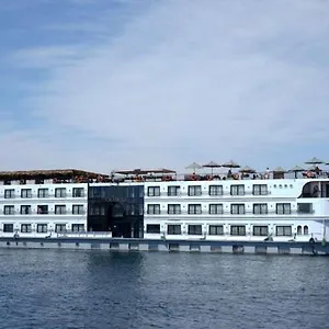 Le Fayan Ii Nile Cruise Every Saturday From For 04 & 07 Nights - Every Wednesday From Aswan For 03 & 07 Nights ***** Luxor