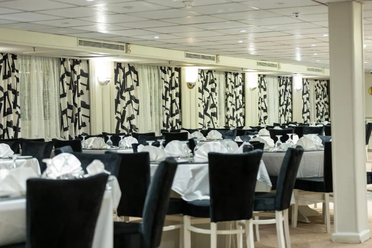 Hotel Luxor Aswan Coral 2 Nile Cruise Every Saturday From Luxor 4 Nights & Every Wednesday From Aswan 3 Nights